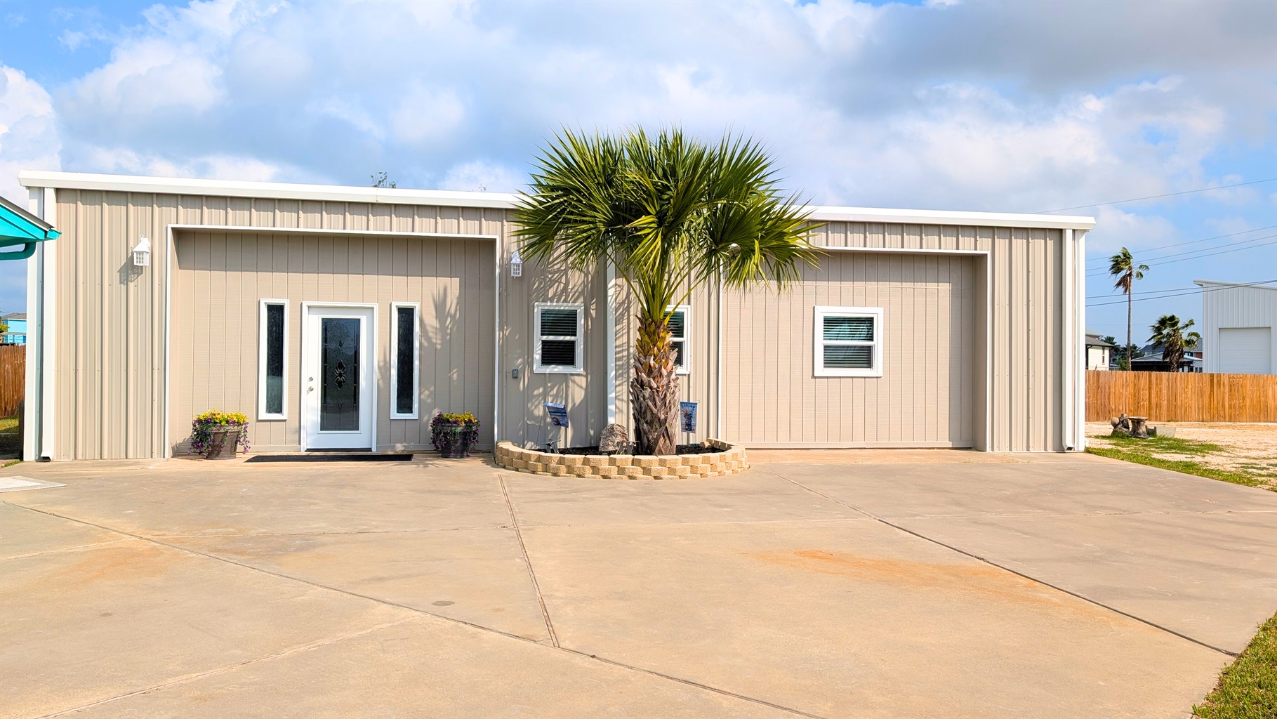 Parking for cars, trucks and trailers!