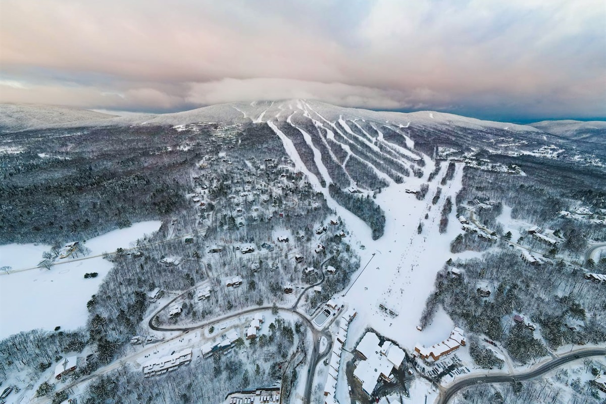 Great overview picture of Okemo Ski Mountain located only 12 minutes away from home!