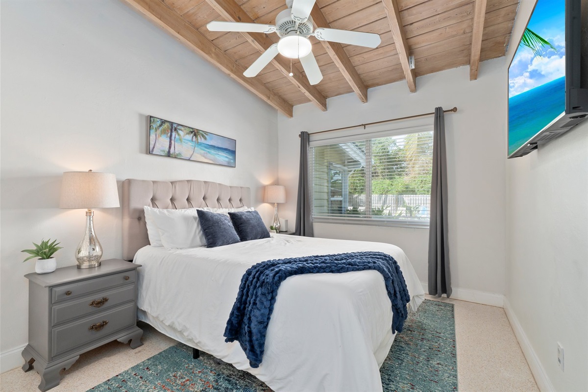 Queen Bedroom