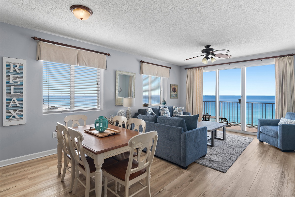 Comfortable, open living space with large Smart TV, Gulf Views, Balcony Access