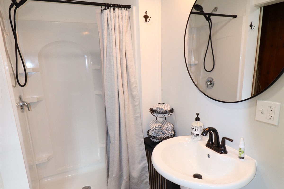 1st floor full bathroom