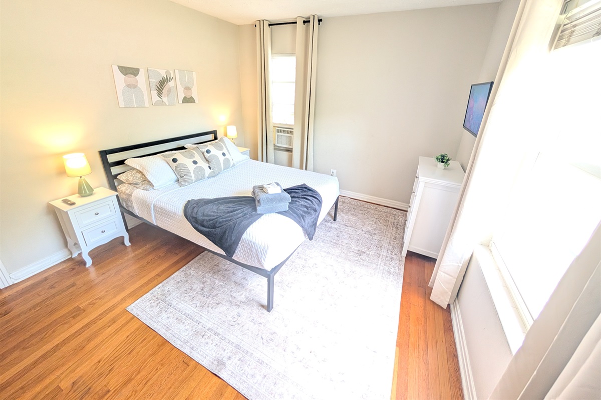 Comfortable queen mattress