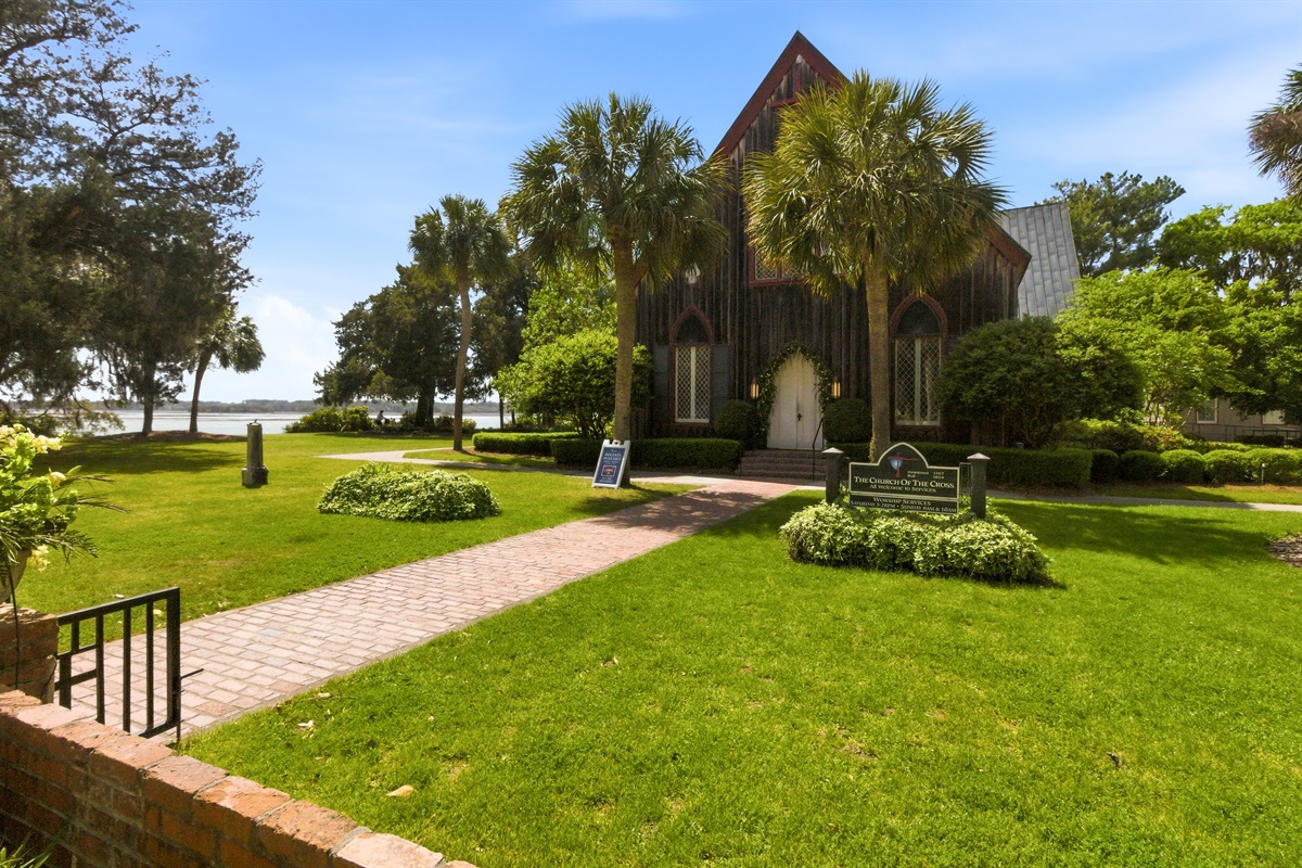 A serene church that offers a place for prayer and quiet reflection