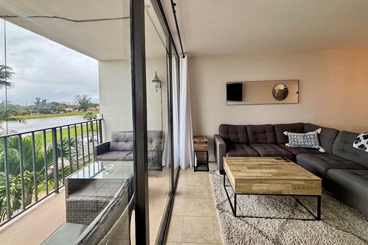 From the living room or the balcony, relax and unwind.