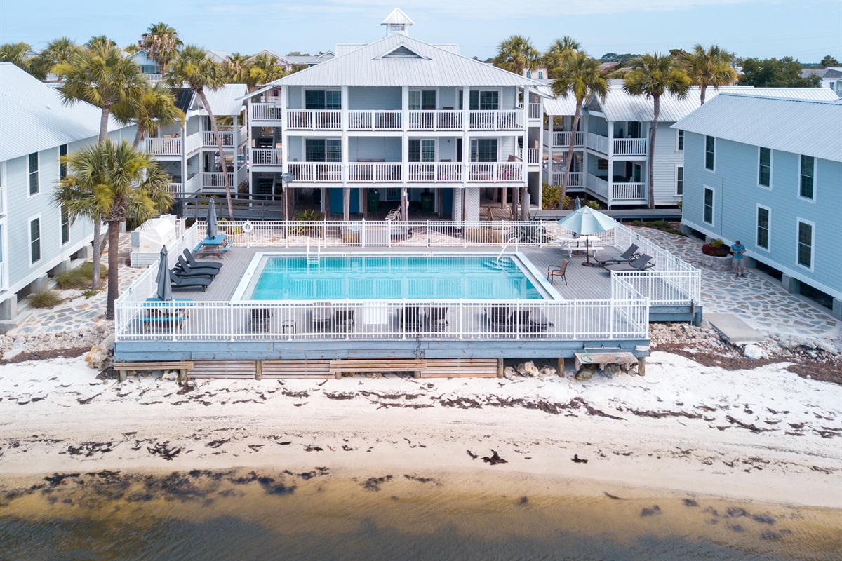 Plenty of space on pool deck to relax