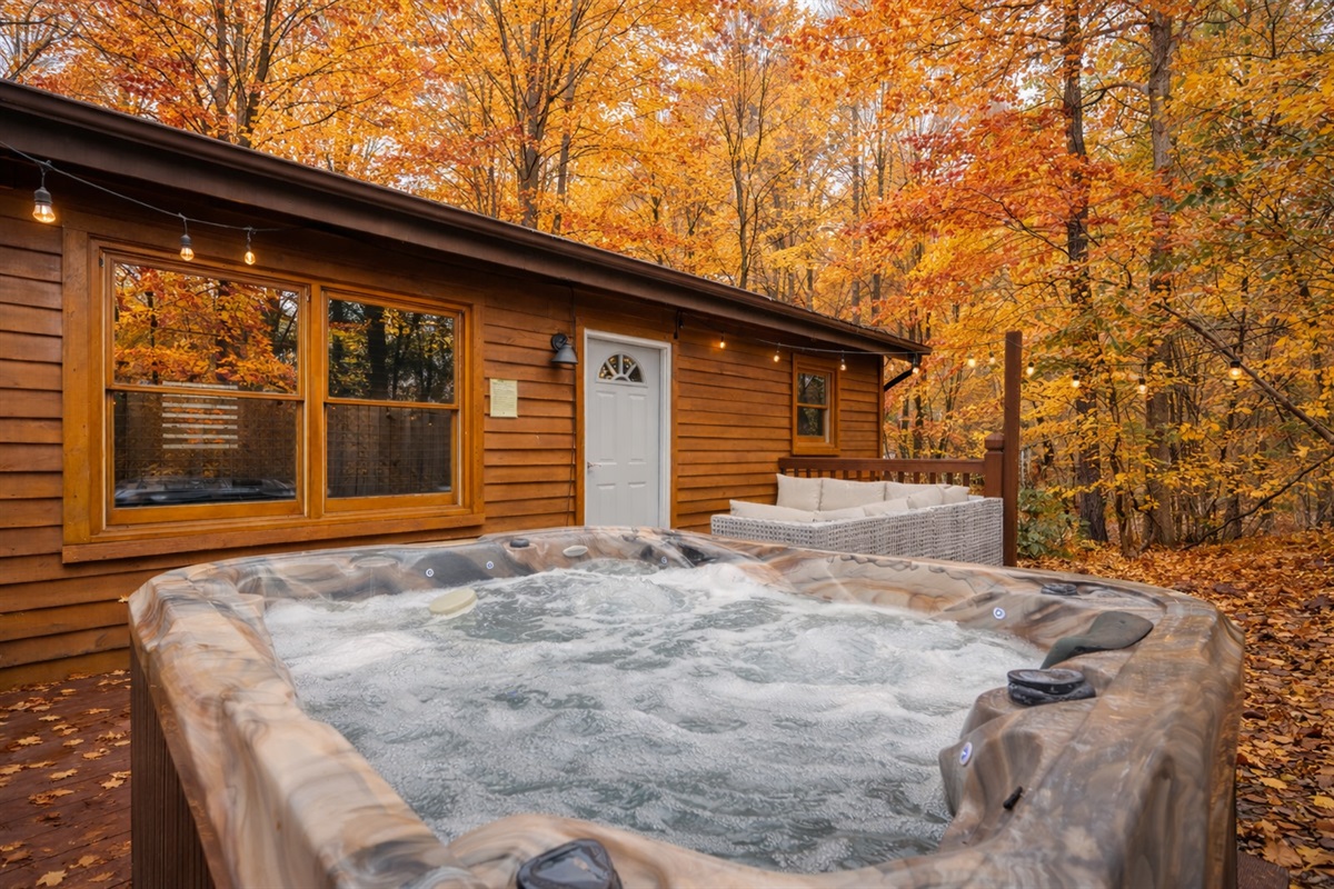 Hideaway Hollow — Sevierville, TN