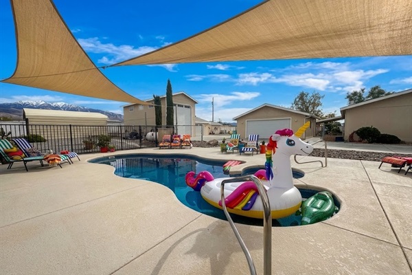Beautiful mountain views from the pool & hot tub