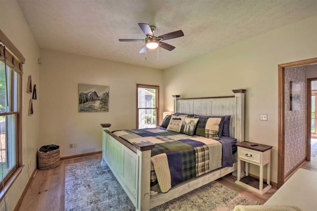 King Bed in bedroom 2