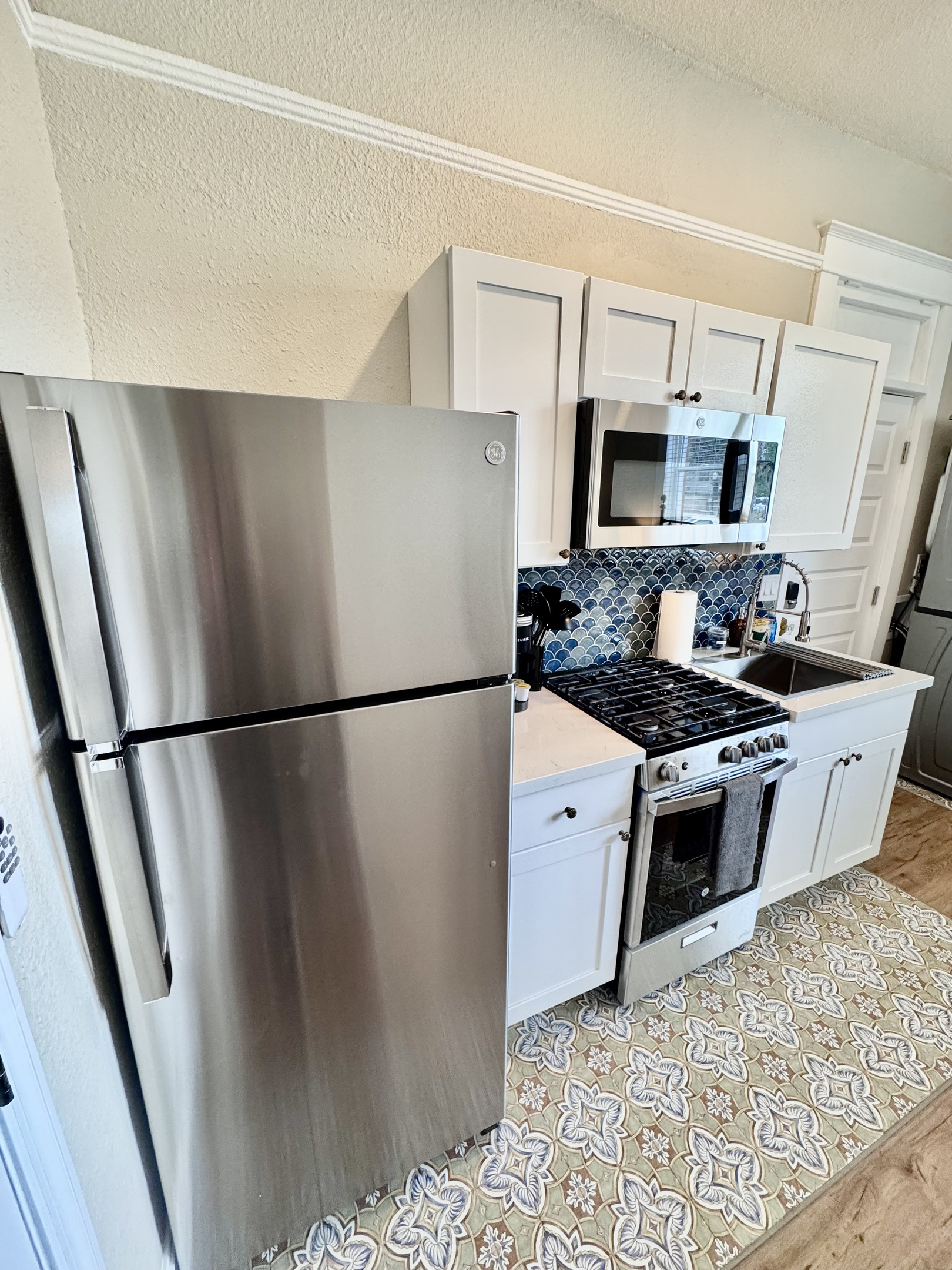 All the comforts of home, including your own in-suite laundry, a full kitchen , and a cozy bedroom retreat