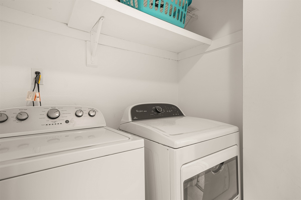 Pack light — The Gathering Place has a full-size washer and dryer right in the unit. A must-have when hosting 6 at the beach.
