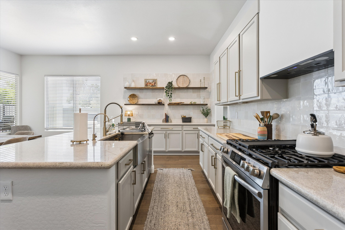 Modern Boho Retreat | 5BR/4.5BA | Near Westgate — Modern Boho Retreat | 5BR/4.5BA | Near Westgate, Glendale, Arizona — photo 23