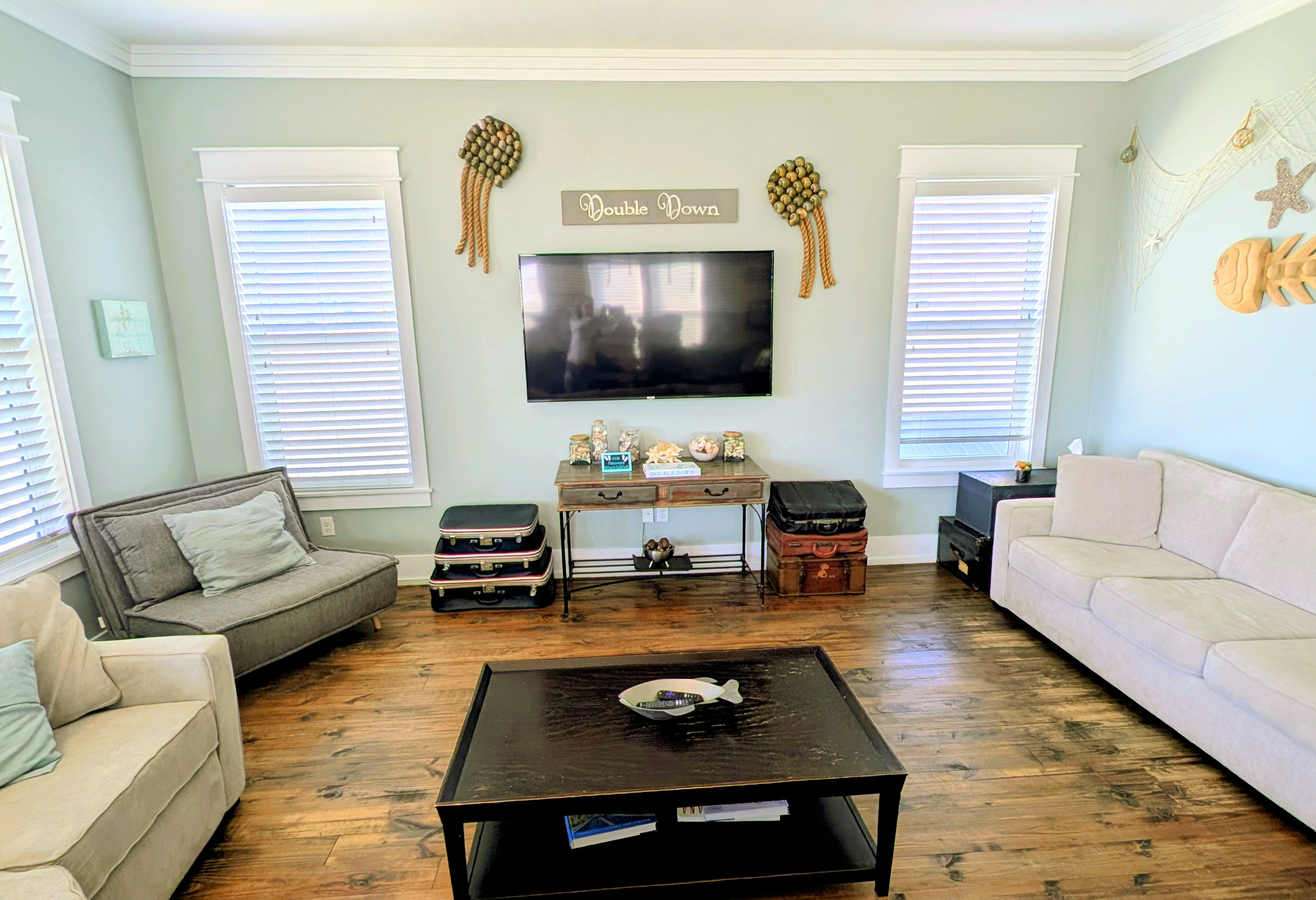 2nd floor living room