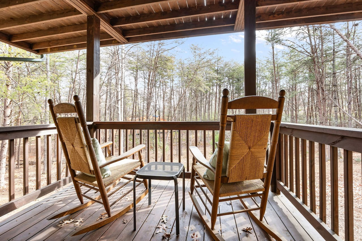 Lower deck back porch relaxation