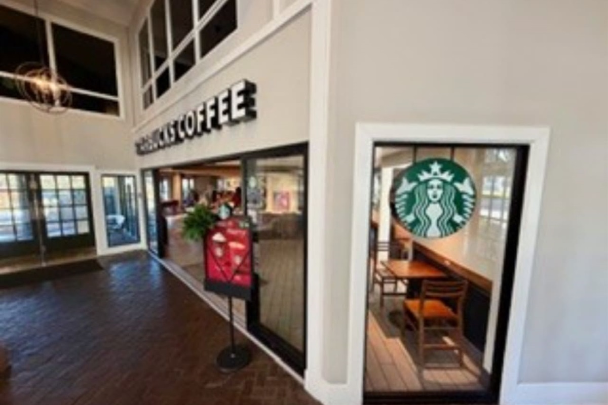 Resort Starbucks Walking Distance