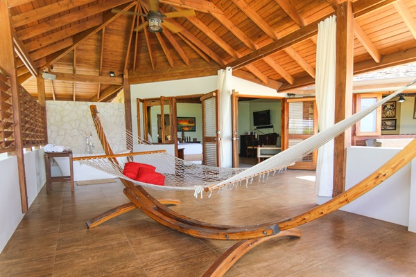 Ocean View Master Bedroom: Sweet Dreams Balcony