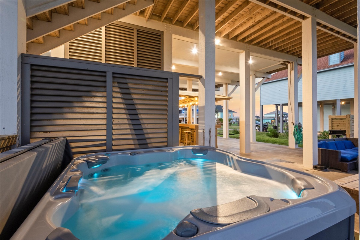 702862a20c5a478cb83de1c7e8b5f1e3 Large | Beachhouse | Texas | TX | Vacation Homes | Galveston | Crystal Beach | Kokomo | Breezy Days | Beachfront Elegance | Sunrise Serenity | Southern Sands Property Management, LLC