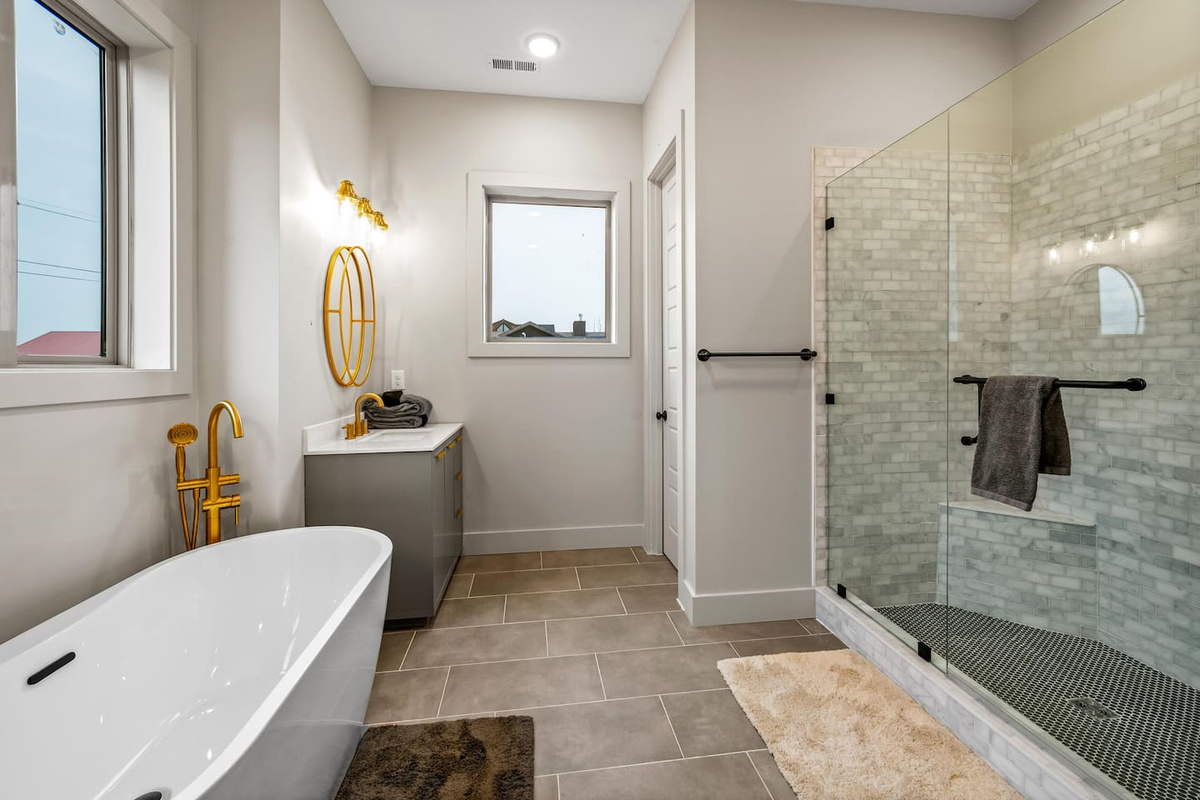 Upper Level - Bedroom 1-Bathroom