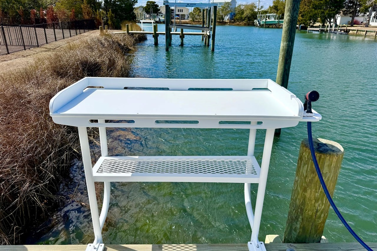 Brand new fillet table with running water!