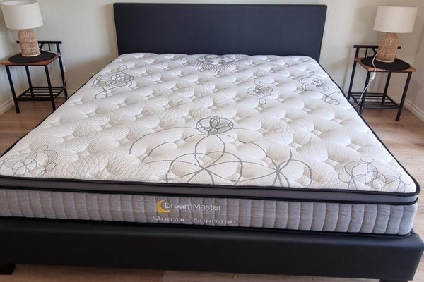 Main Bedroom - King Size Bed
