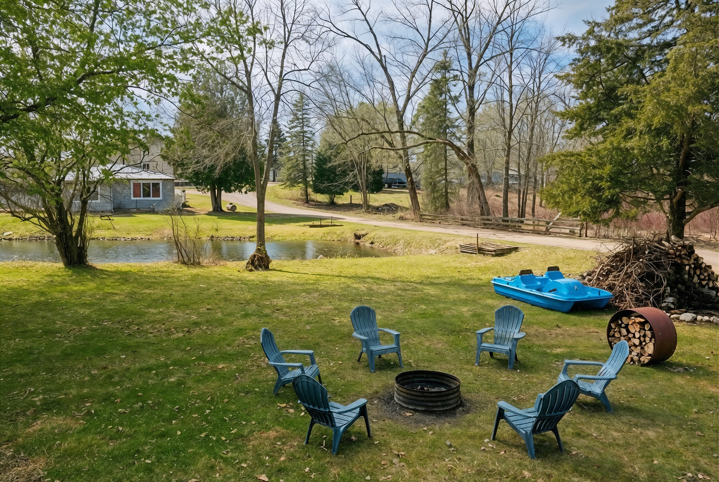 Fire pit in the yard right by the water