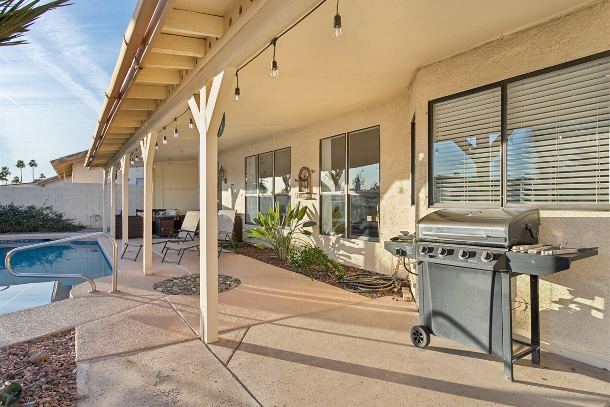 Lakefront Oasis w/ Pool & Hot Tub · Garden Lakes | 3 Bed 2 Bath — Lakefront Oasis w/ Pool & Hot Tub | 3b • 2bth, Avondale, Arizona — photo 39