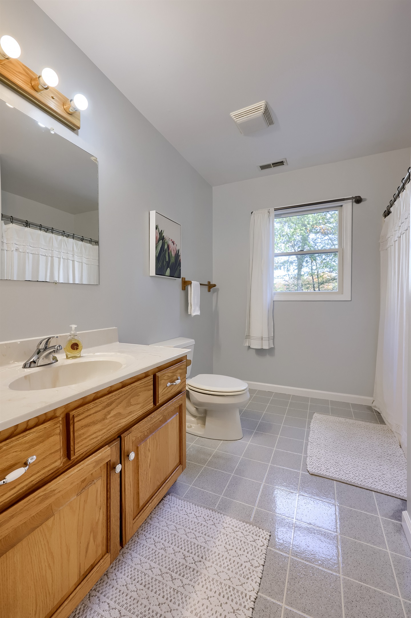 Second Floor Full Bath