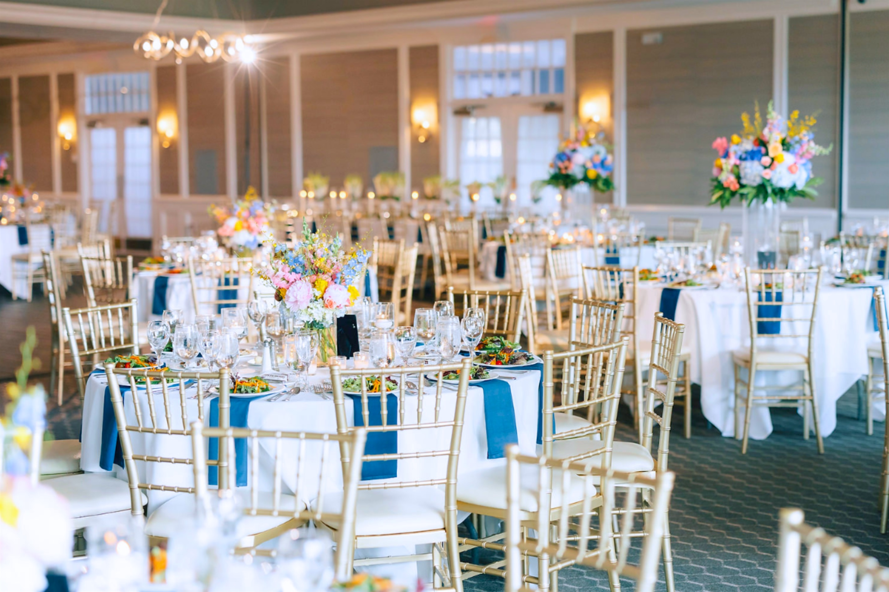 Oyster Harbors Club: 20 min away wedding venue