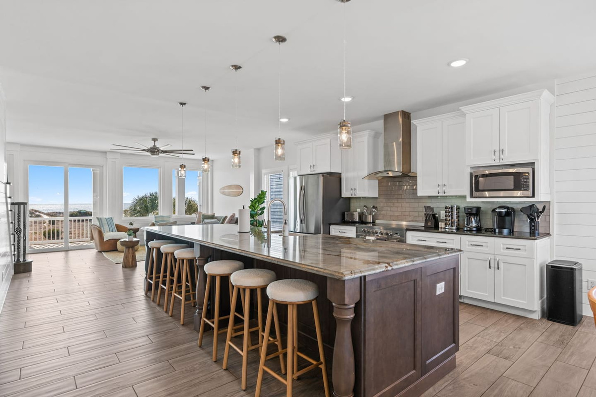 Open concept first floor - perfect for entertaining!