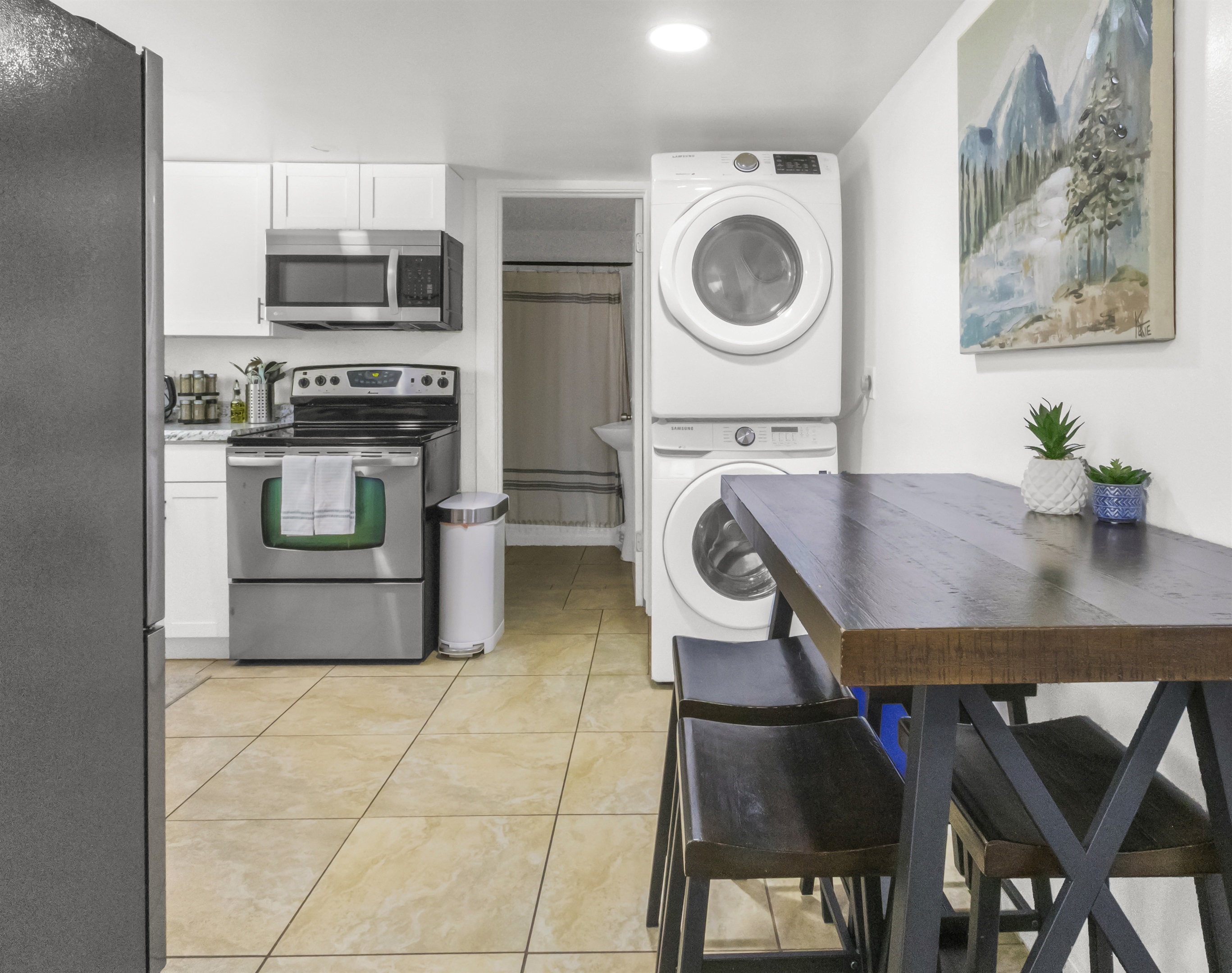Dining area in kitchen