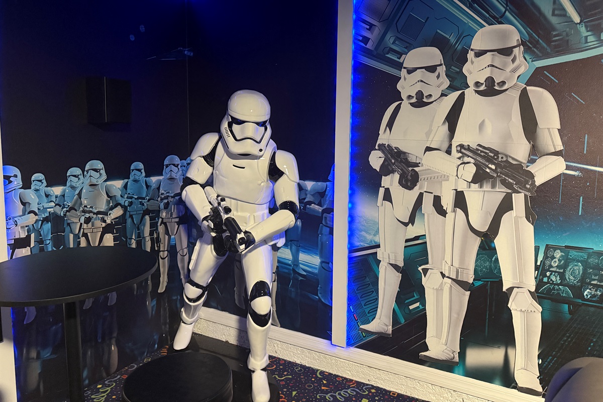 Welcome to Amazing Disney Star Wars Villa  Clean, Comfortable, Close to the Magic - FloridaThemeParkVillas.com