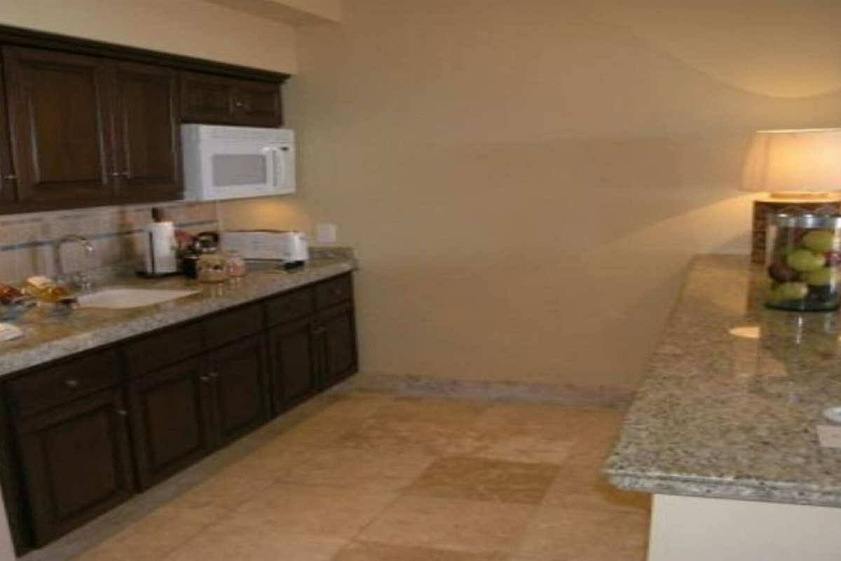 Owner Executive Suite at the Rose, Vacation Travel Exclusives