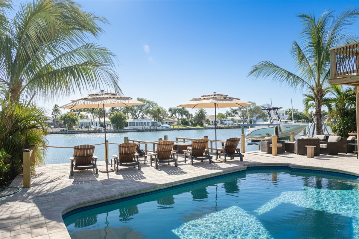 Sunset Stronghold – Lounge in comfort while gazing at the ocean, with twin cannons standing guard over the horizon. A perfect blend of seaside serenity and swashbuckling spirit.