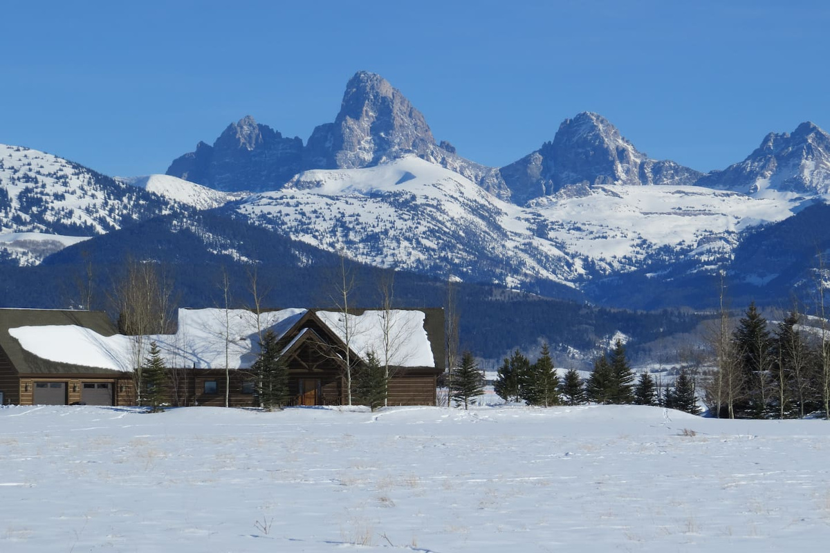 Let it snow!  We love winter and the skiing at Targhee (25 minutes) or Jackson Hole (60 minutes)!  You can also cross-country ski, or snowshoe!