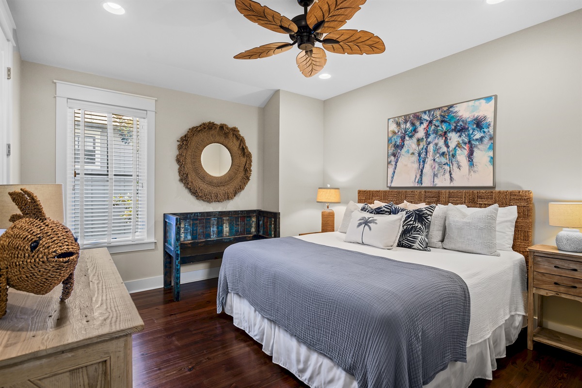 Cozy guest suite with charming coastal d&eacute;cor.
