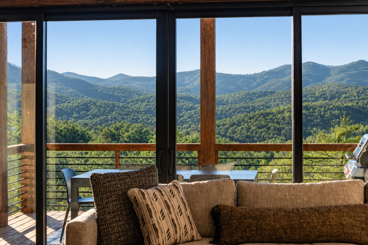 Inside comfort, outside wonder... Blue Ridge wrapped around every window.