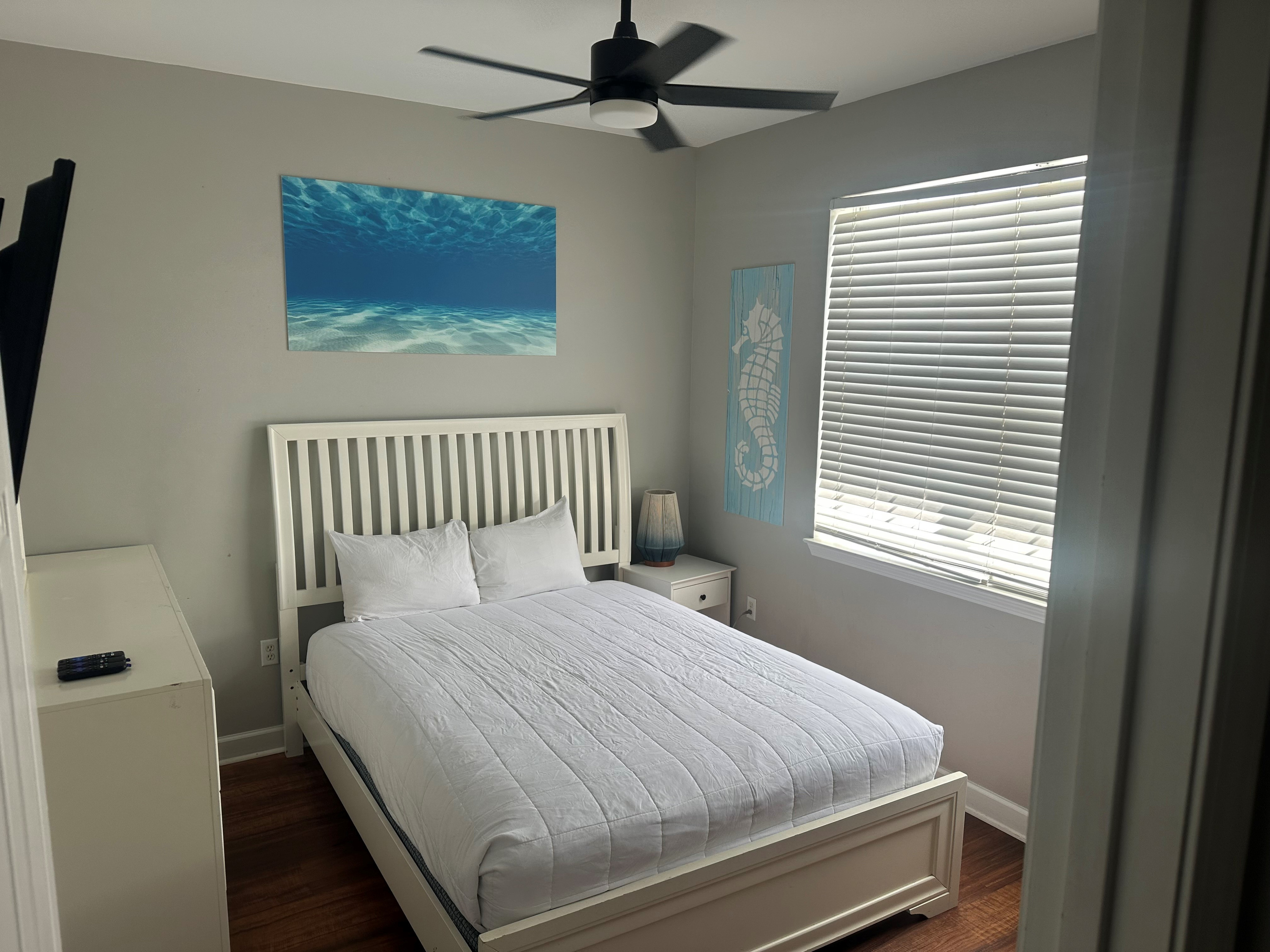 Queen Bedroom