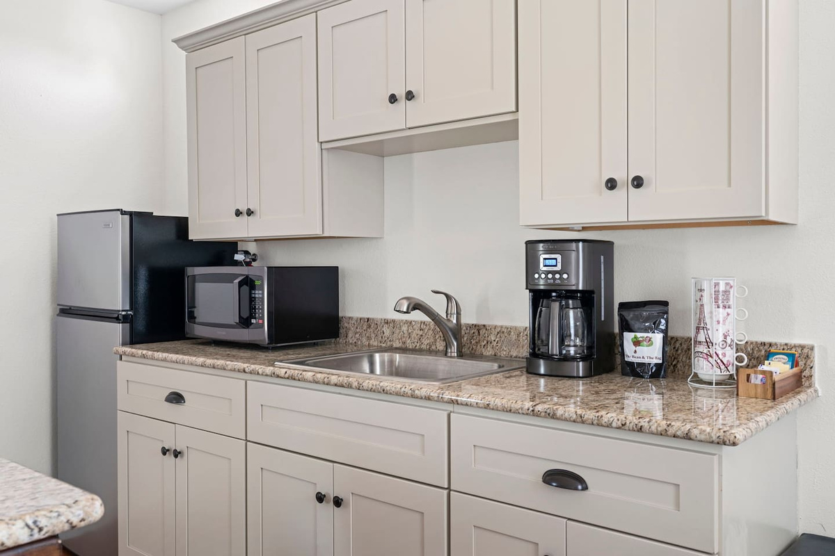 Kitchenette