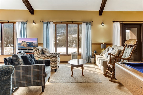 Enjoy a nice cup of coffee in the morning while overlooking the valley.