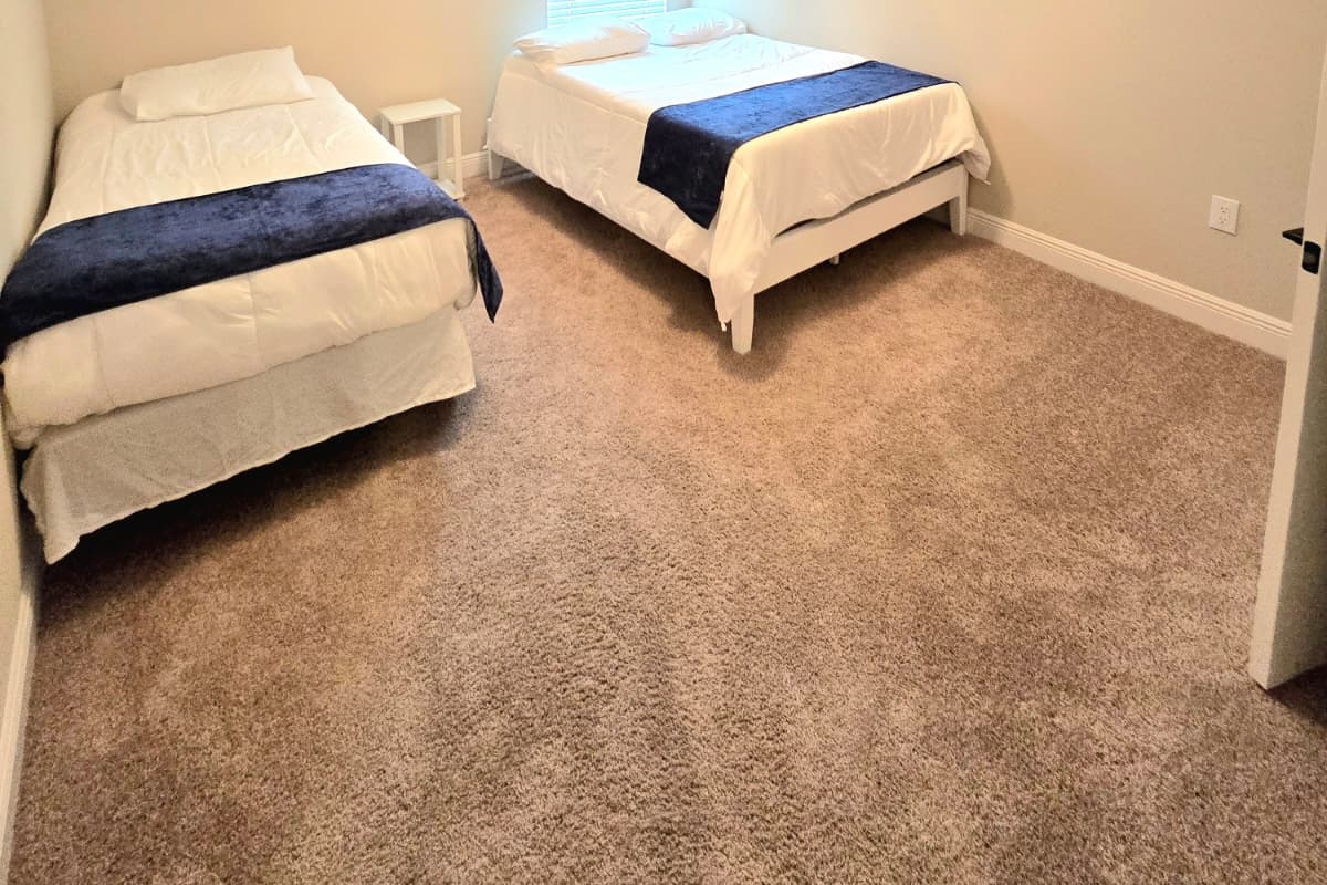 2nd level 1 twin, 1 full bedroom