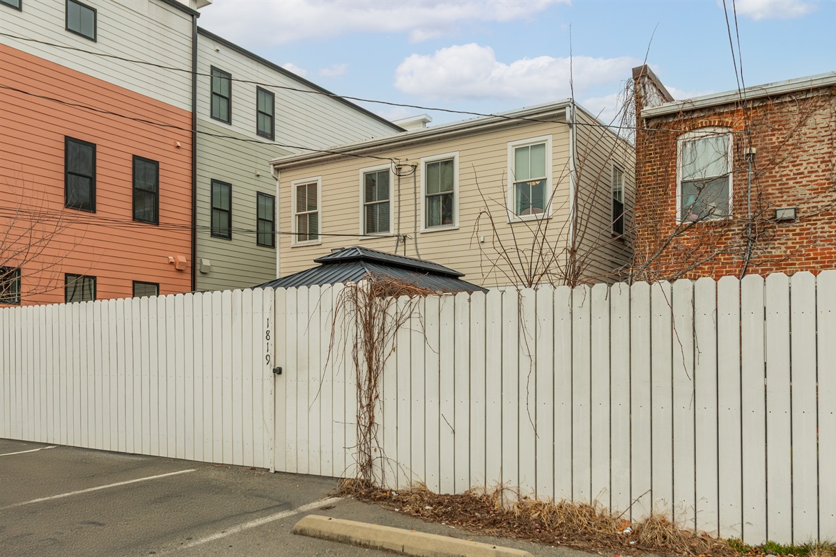 Exterior Charm: Enjoy the rustic vibe of this beautiful rental nestled in vibrant Richmond!