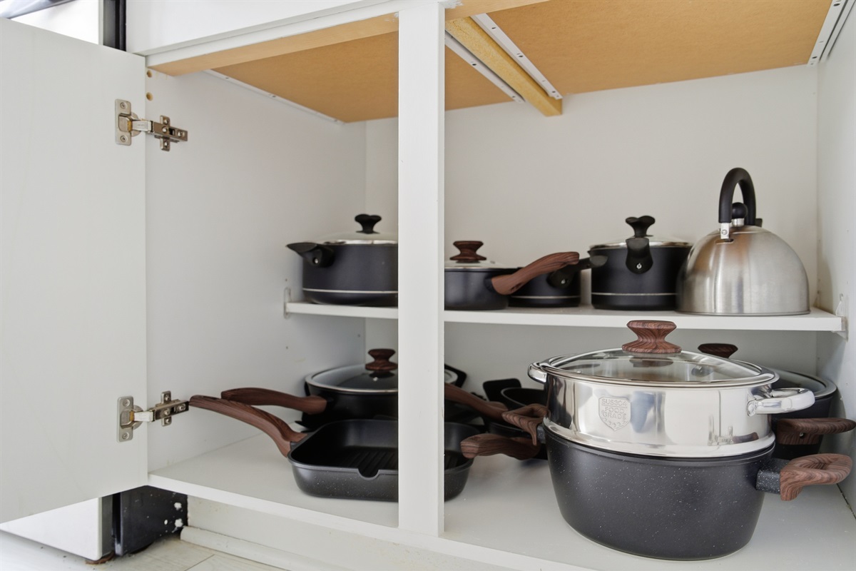 Fully equipped kitchen for all your cooking and baking needs.