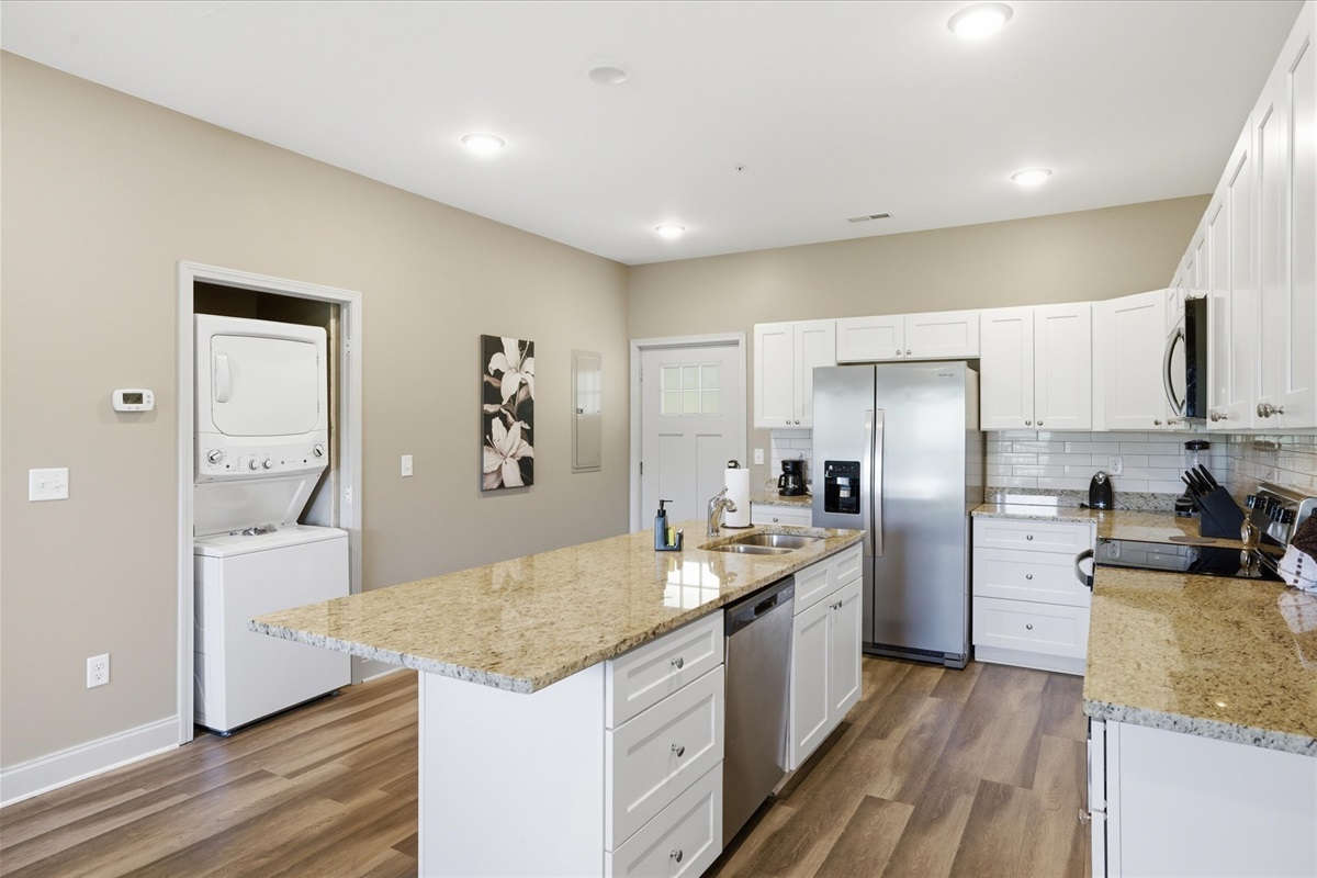 Tucked into the space without getting in the way, Unit 4’s laundry setup lets you throw in a load and keep your day moving without interruption.