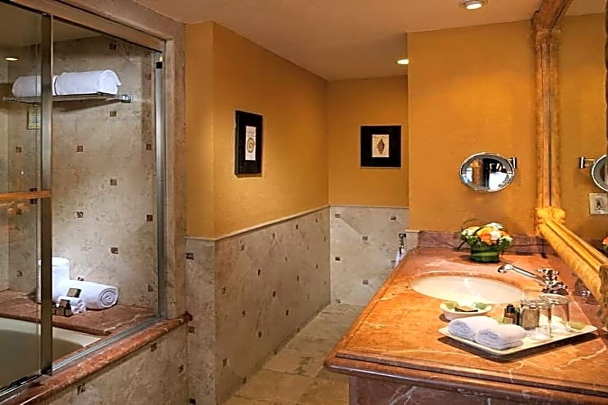 Owner Master Suite at Playa Grande, Vacation Travel Exclusives