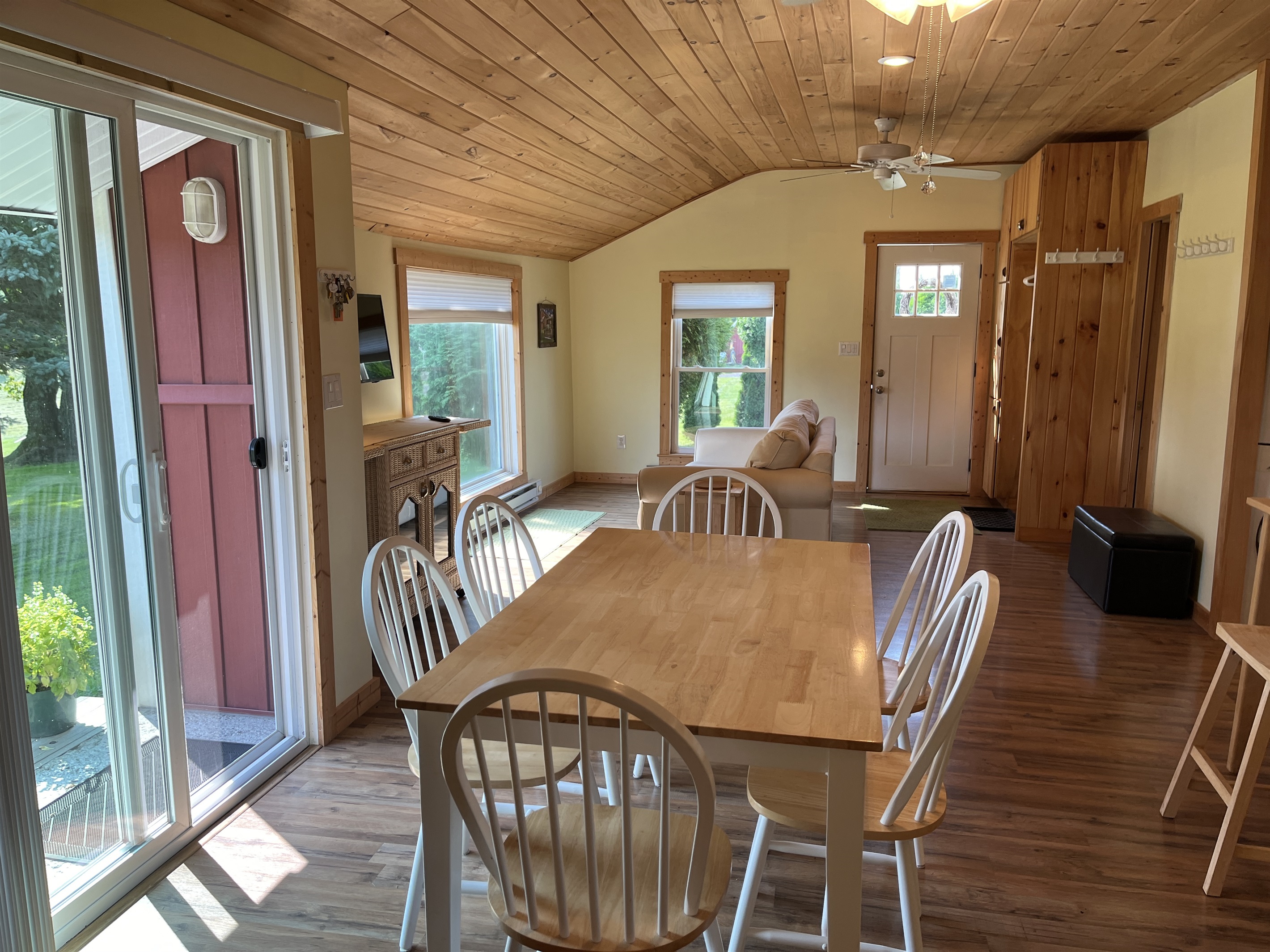 Open concept living and dining areas