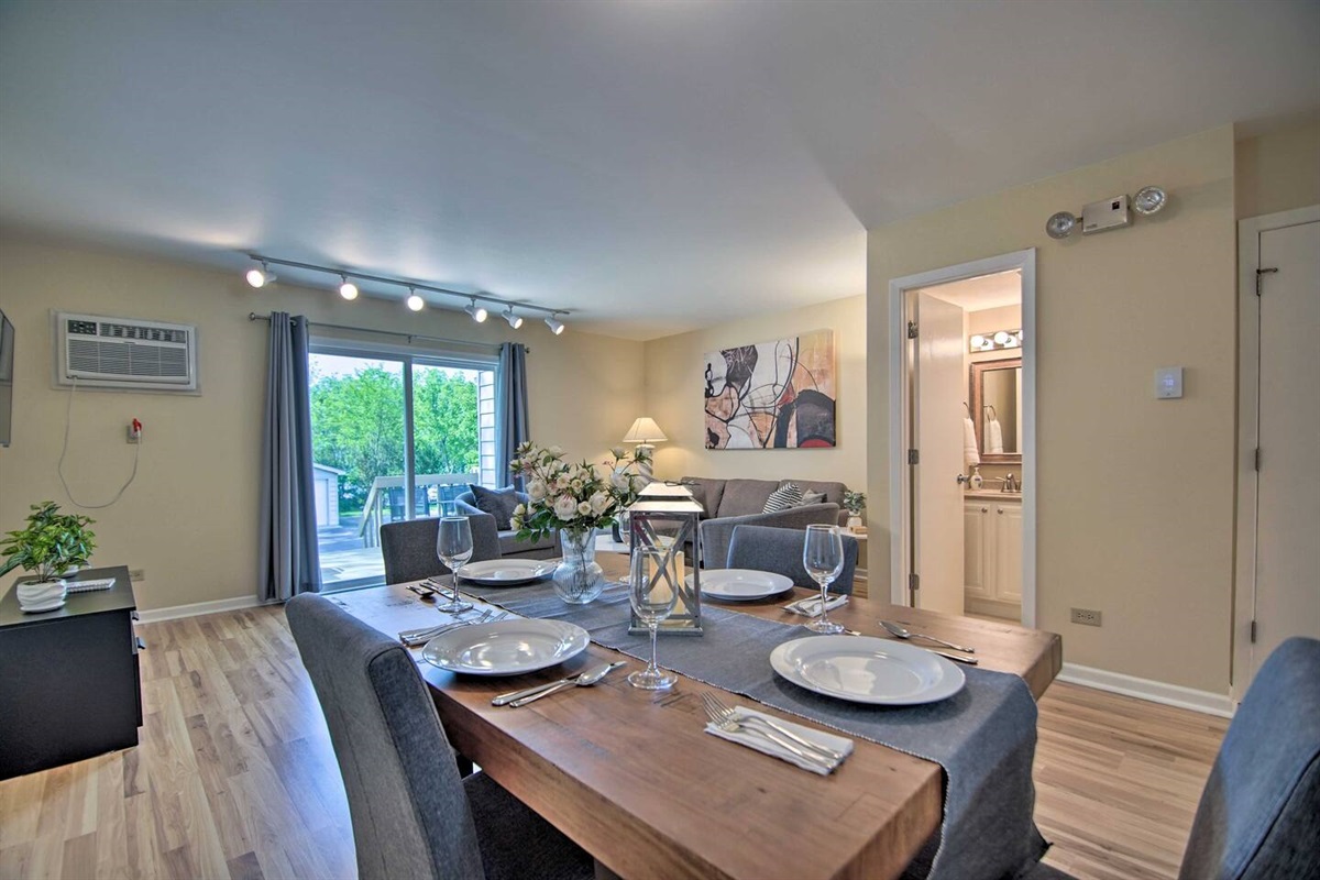 2Bd Unit:  The open layout and sightlines allow everyone to be together to enjoy everyone's company.