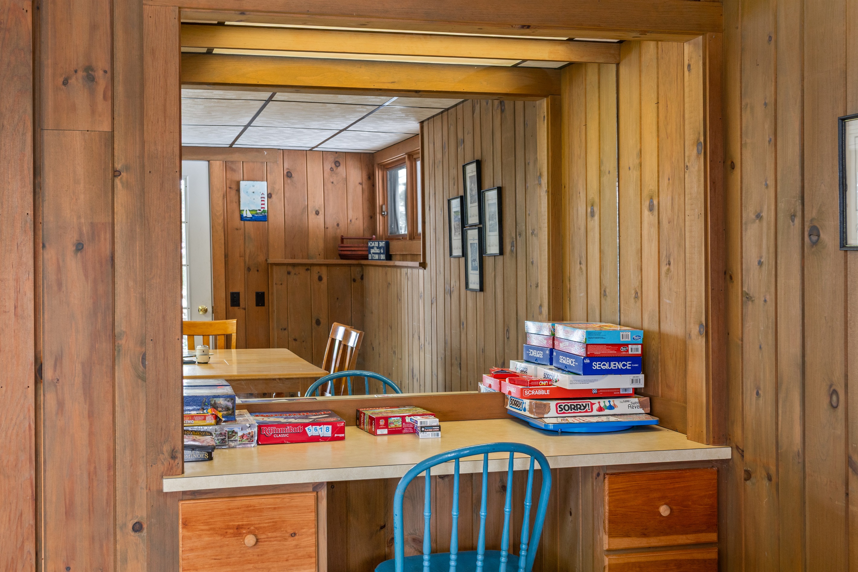 Entertainment Room - Lower Level - Desk/Workspace