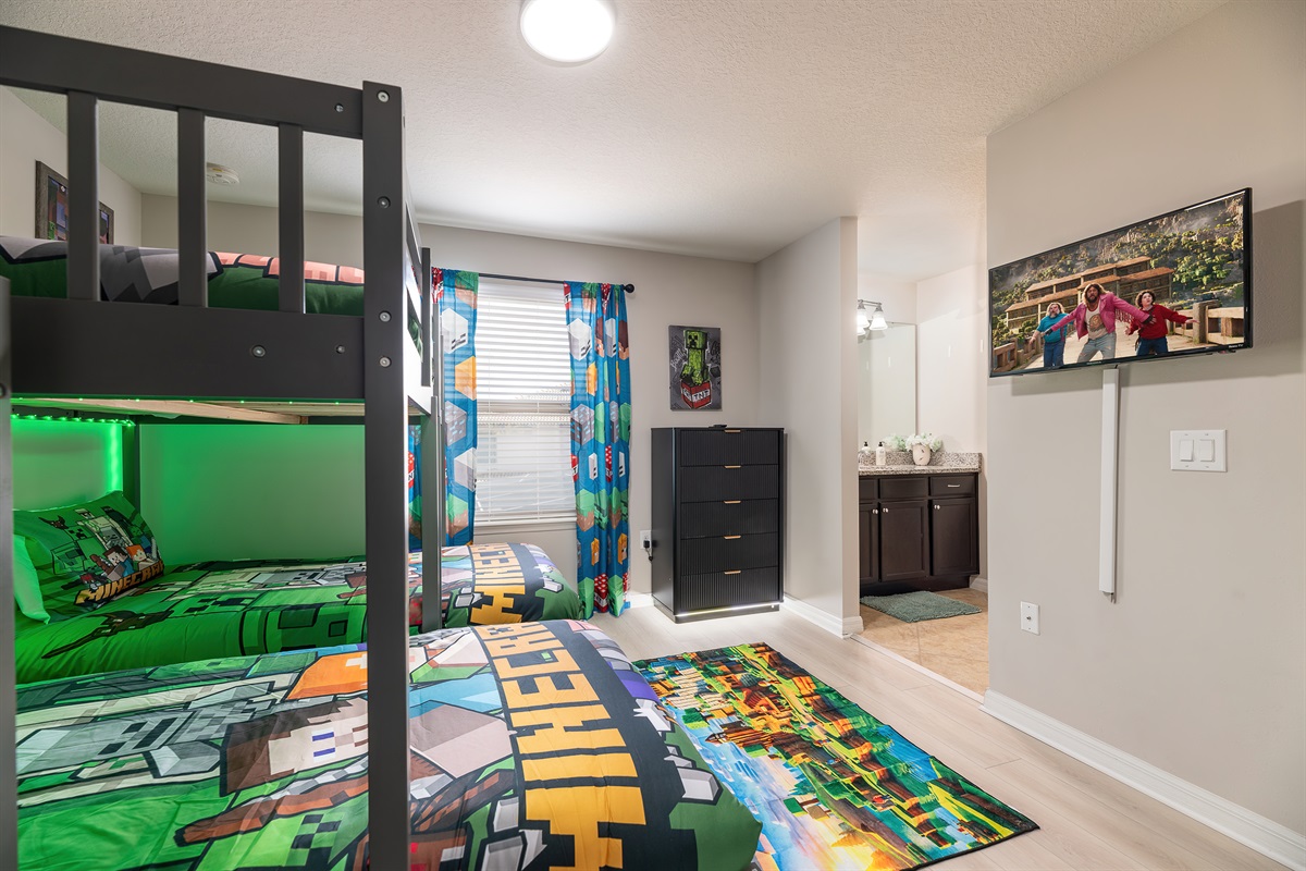 Minecraft Bunk - Full over 2 Twins