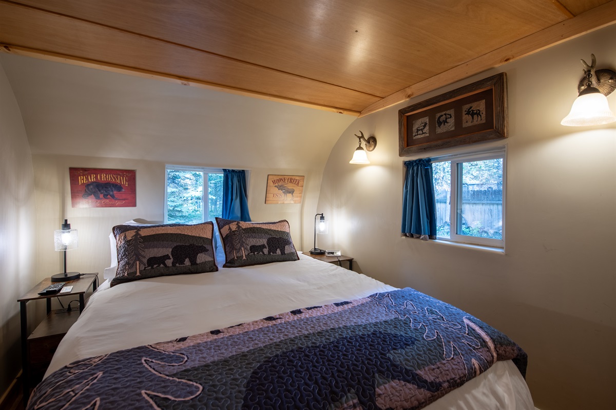 Bedroom 1 with queen bed in the cabin