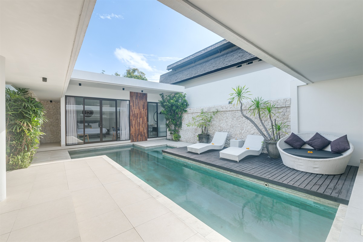 Pool area