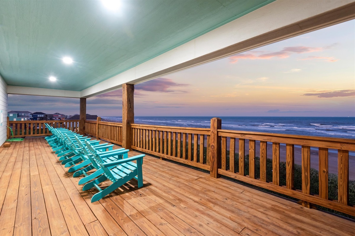 71986b161c0f4c0a8ac1420ba00285c6 Large | Beachhouse | Texas | TX | Vacation Homes | Galveston | Crystal Beach | Kokomo | Breezy Days | Beachfront Elegance | Sunrise Serenity | Southern Sands Property Management, LLC